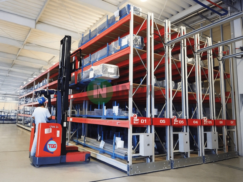 Các loại kệ hàng công nghiệp phổ biến và ứng dụng từng loại