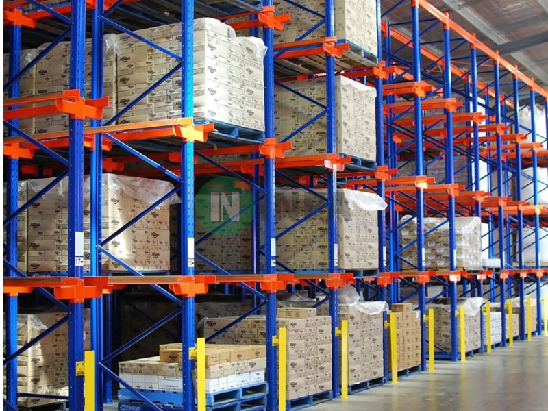 Các loại kệ hàng công nghiệp phổ biến và ứng dụng từng loại