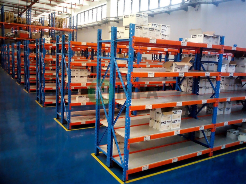 Các loại kệ hàng công nghiệp phổ biến và ứng dụng từng loại